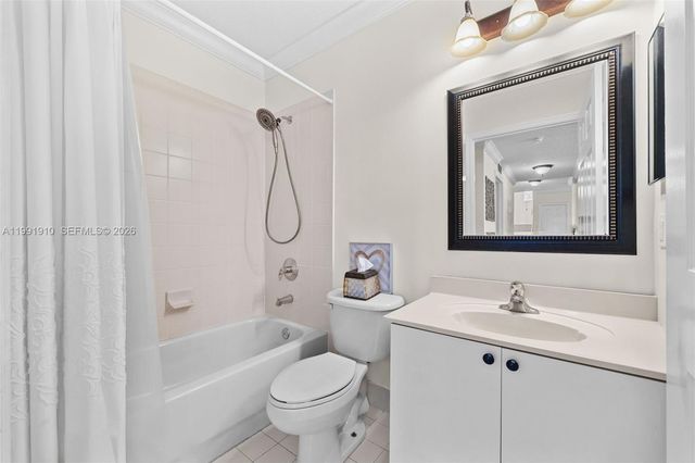 9128 SW 211th Ln, Cutler Bay, FL 33189