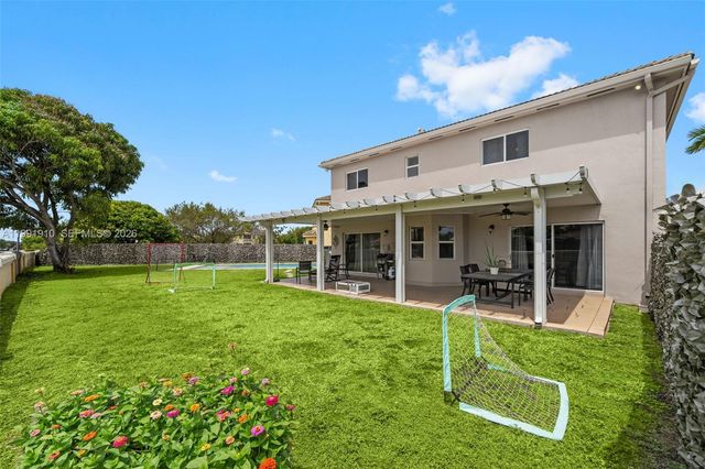 9128 SW 211th Ln, Cutler Bay, FL 33189