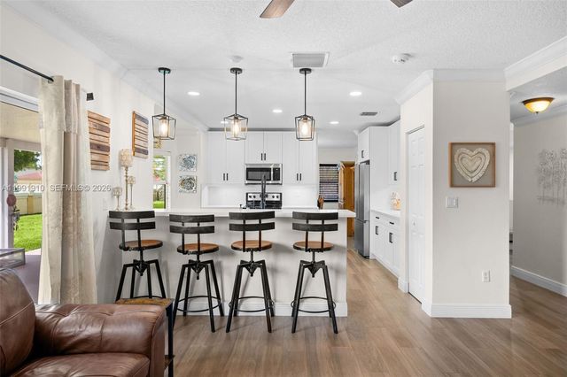 9128 SW 211th Ln, Cutler Bay, FL 33189