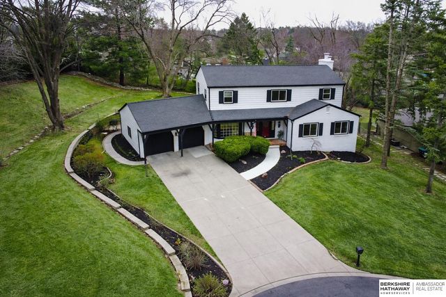 9468 Jackson Circle, Omaha, NE 68114