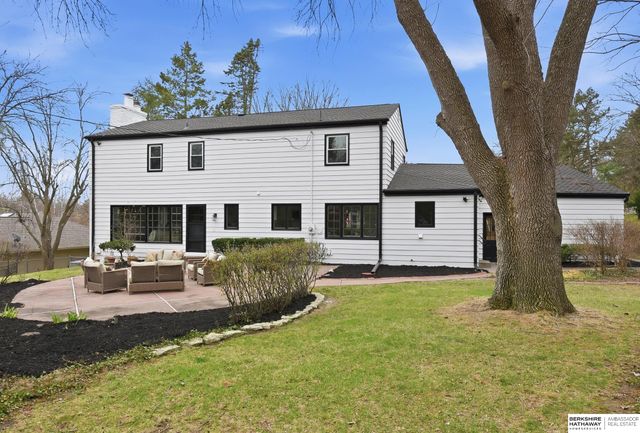 9468 Jackson Circle, Omaha, NE 68114