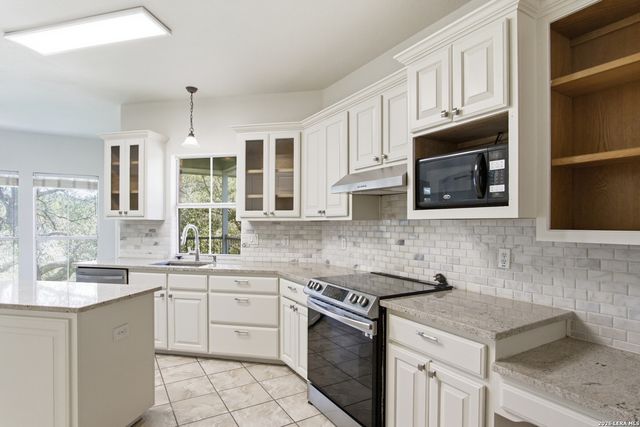 1707 ALPINE CIR, San Antonio, TX 78248