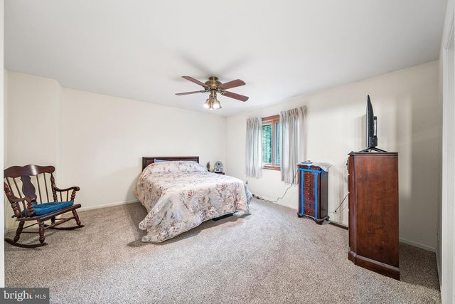 621 HILLCREST CT, Media, PA 19063