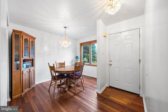 621 HILLCREST CT, Media, PA 19063