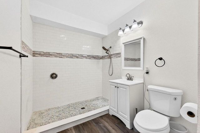 3299 N 9th STREET, Milwaukee, WI 53206