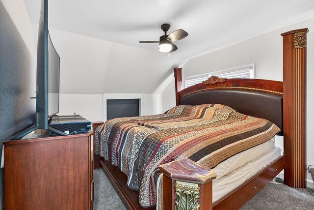 3299 N 9th STREET, Milwaukee, WI 53206