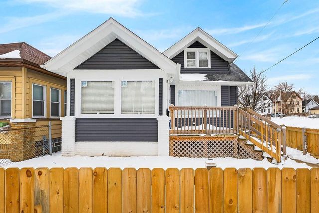 3299 N 9th STREET, Milwaukee, WI 53206