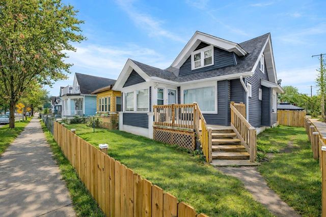 3299 N 9th STREET, Milwaukee, WI 53206