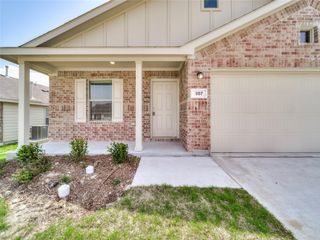 357 Sun Bluff Road, Fort Worth, TX 76052