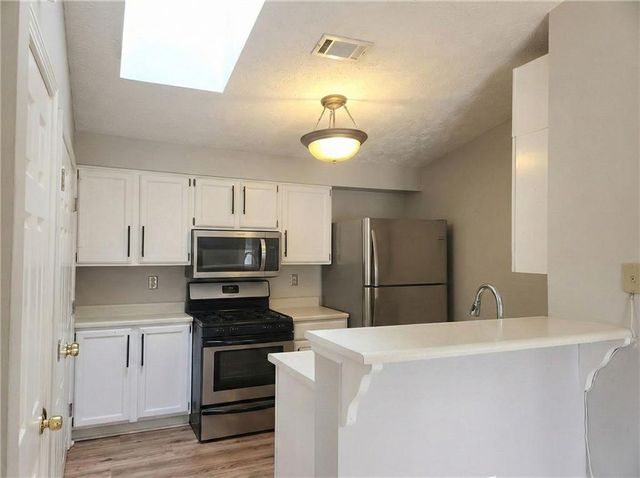 1244 Keys Lake NE Drive, Brookhaven, GA 30319