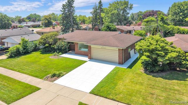 26327 Woodworth Circle, Dearborn Heights, MI 48127