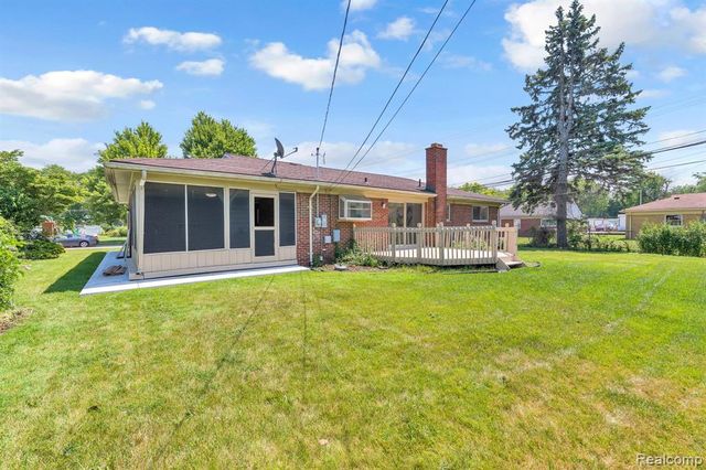 26327 Woodworth Circle, Dearborn Heights, MI 48127