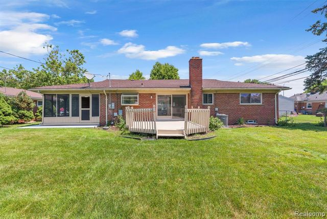 26327 Woodworth Circle, Dearborn Heights, MI 48127
