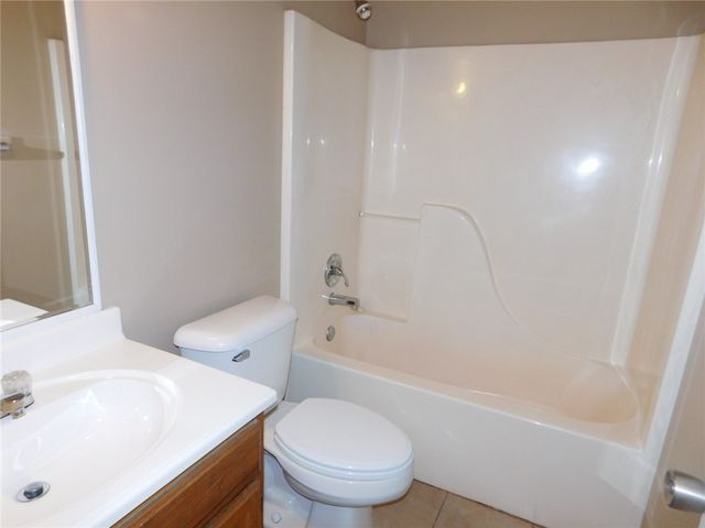 29 Cheryl Circle, Bentonville, AR 72712