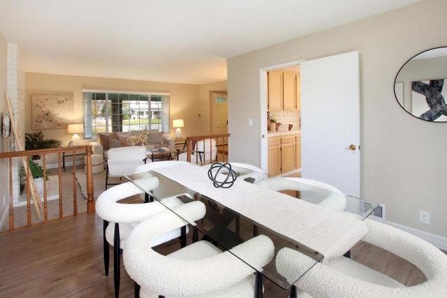 875 Tartarian Way, Sunnyvale, CA 94087