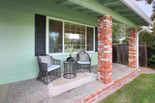 875 Tartarian Way, Sunnyvale, CA 94087