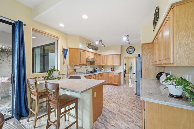 333 N PENNINGTON Drive N 2, Chandler, AZ 85224