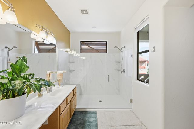 333 N PENNINGTON Drive N 2, Chandler, AZ 85224