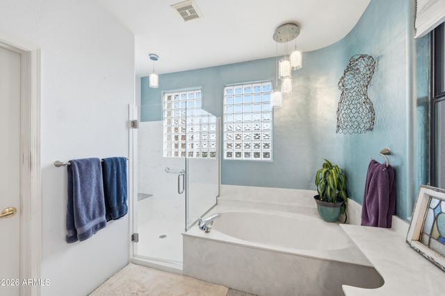 333 N PENNINGTON Drive N 2, Chandler, AZ 85224