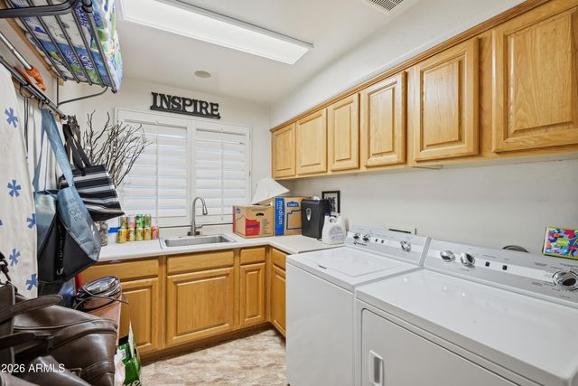 333 N PENNINGTON Drive N 2, Chandler, AZ 85224