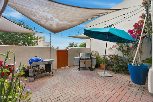 333 N PENNINGTON Drive N 2, Chandler, AZ 85224
