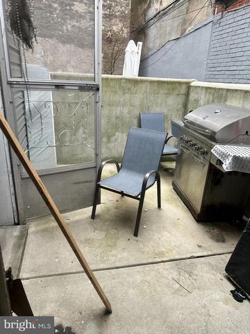 1176 S 10TH ST, Philadelphia, PA 19147