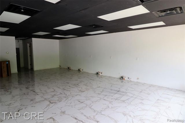 27540 7 Mile Road, Livonia, MI 48152