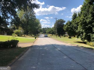 5653 Woodland Drive, Douglasville, GA 30135
