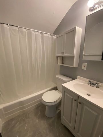 8156 Chaske St, Verona, PA 15147