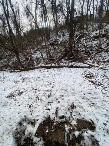 8156 Chaske St, Verona, PA 15147