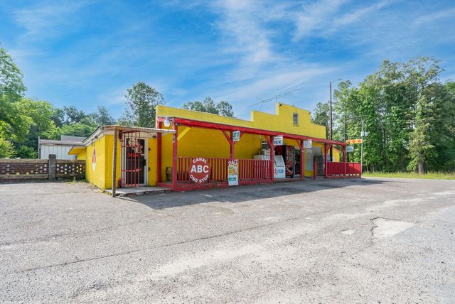 1265 Trojan Road, Cross, SC 29436