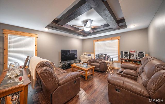 21005 Halifax Drive, St Robert, MO 65584