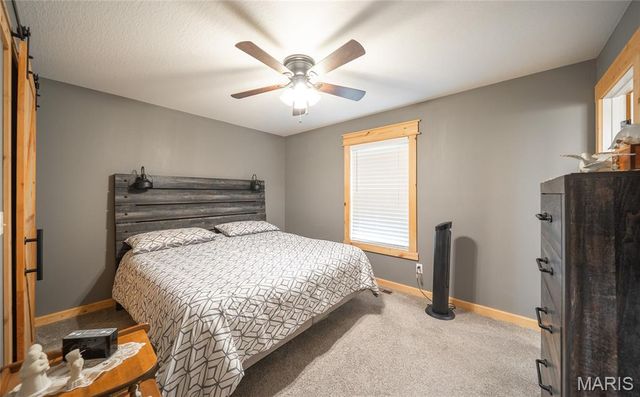 21005 Halifax Drive, St Robert, MO 65584