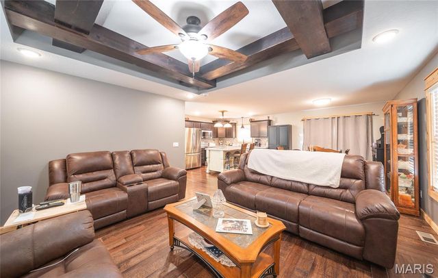 21005 Halifax Drive, St Robert, MO 65584