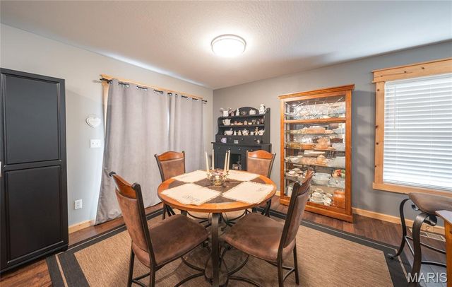 21005 Halifax Drive, St Robert, MO 65584