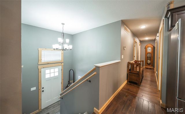 21005 Halifax Drive, St Robert, MO 65584