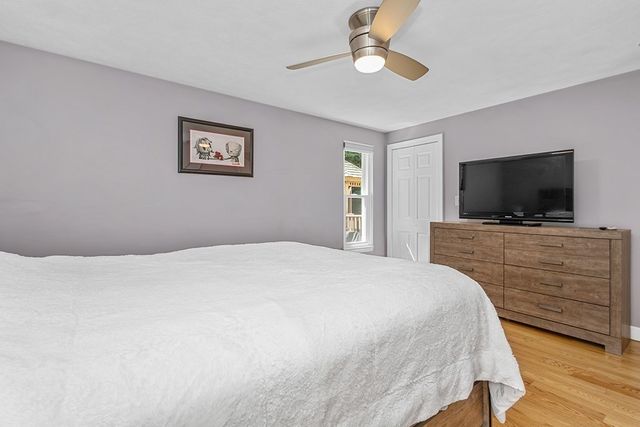 31 Acorn Dr 31, Randolph, MA 02368