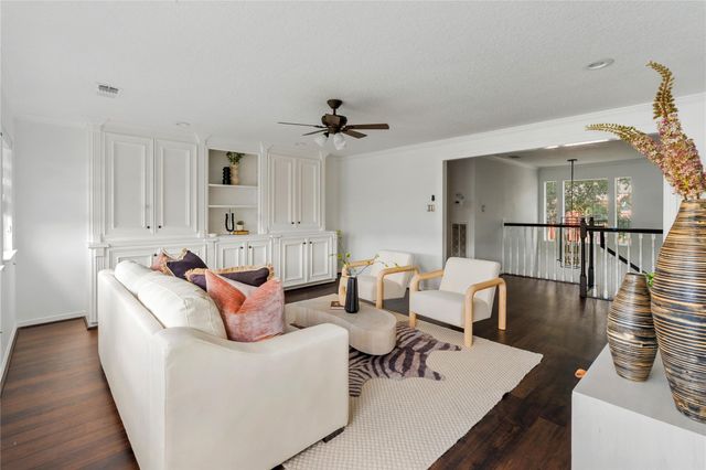 1221 Wedgewood Drive, Sugar Land, TX 77478