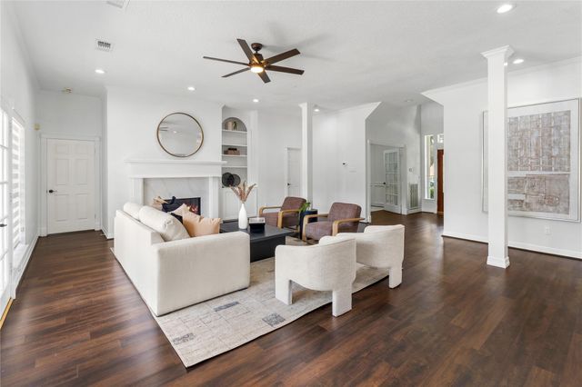 1221 Wedgewood Drive, Sugar Land, TX 77478