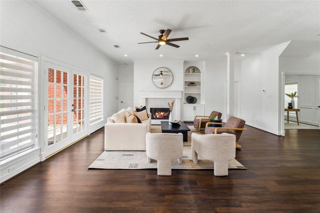 1221 Wedgewood Drive, Sugar Land, TX 77478