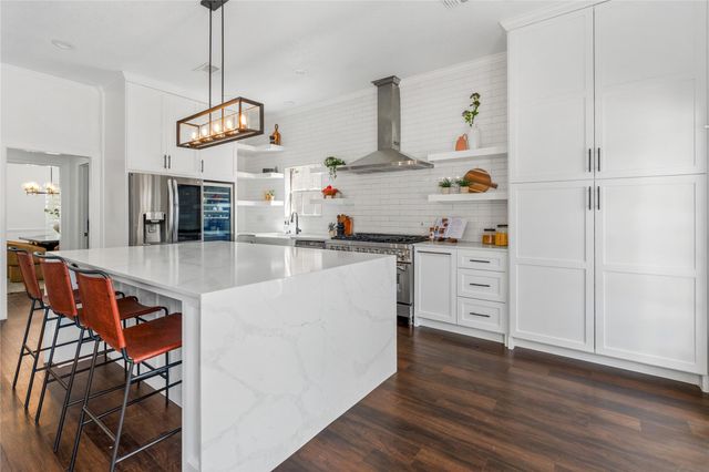 1221 Wedgewood Drive, Sugar Land, TX 77478