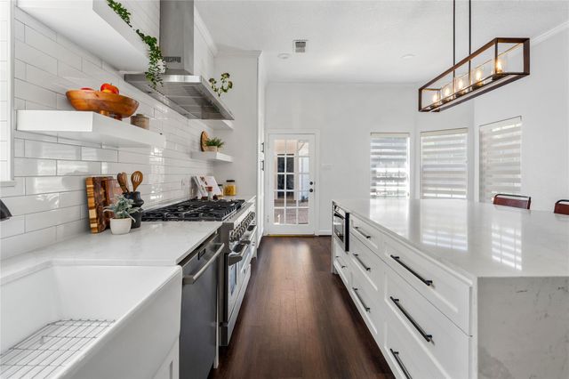 1221 Wedgewood Drive, Sugar Land, TX 77478