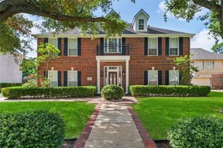 1221 Wedgewood Drive, Sugar Land, TX 77478