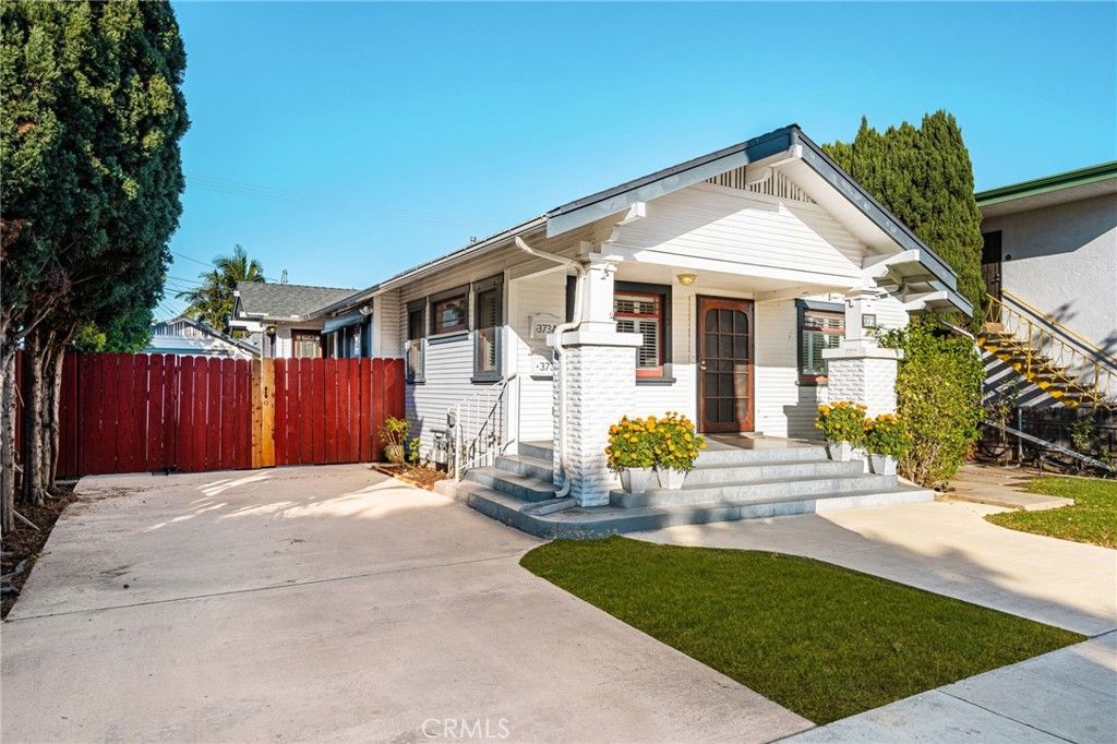 373 Gladys Avenue, Long Beach, CA 90814 — photo 2