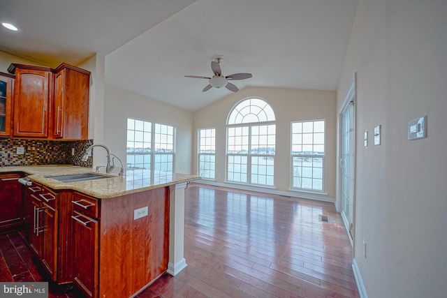 67 MULLEN DR, Sicklerville, NJ 08081