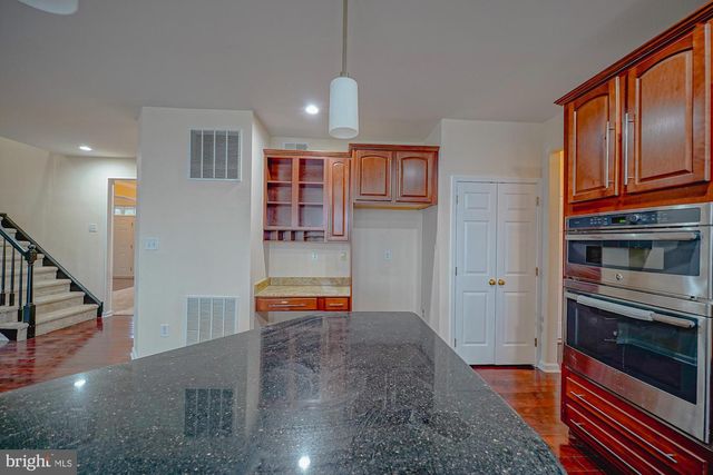 67 MULLEN DR, Sicklerville, NJ 08081