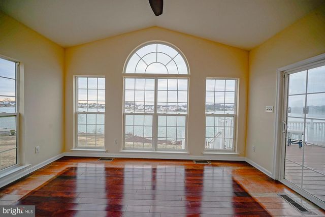 67 MULLEN DR, Sicklerville, NJ 08081