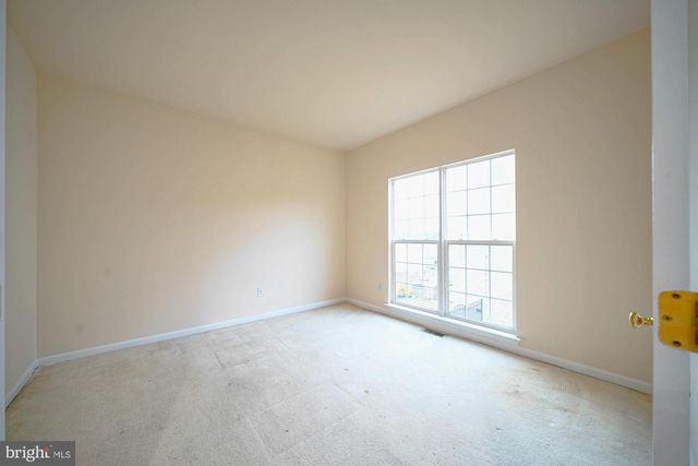 67 MULLEN DR, Sicklerville, NJ 08081