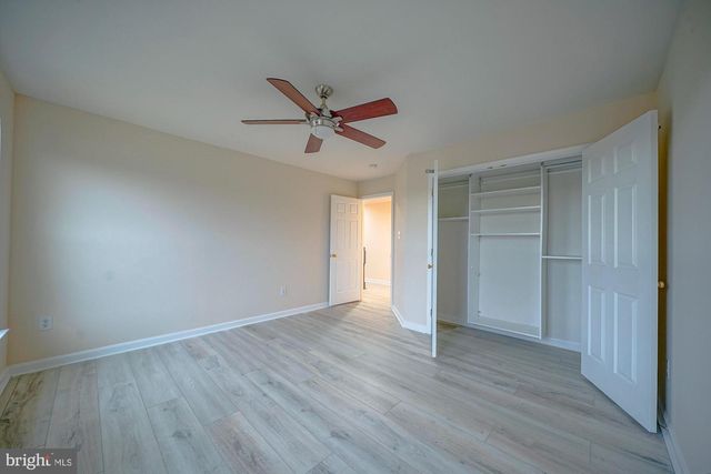 67 MULLEN DR, Sicklerville, NJ 08081