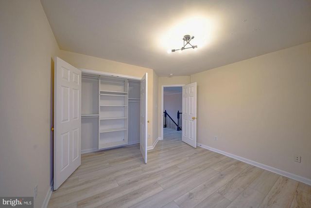 67 MULLEN DR, Sicklerville, NJ 08081